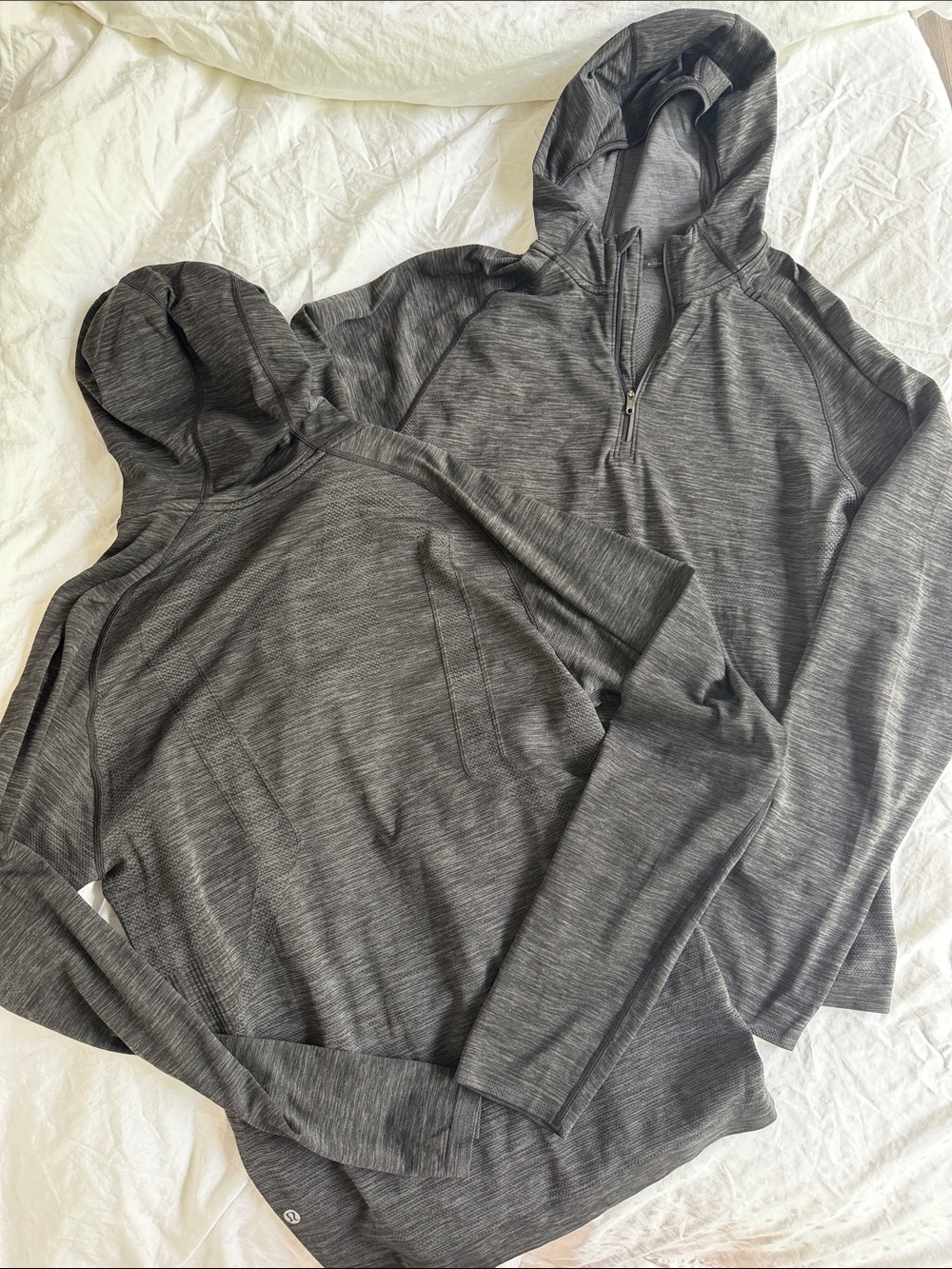 lululemon athletica Men's Heather Charcoal Gray Hooded Pullover